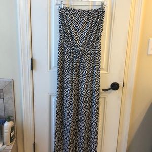 Old Navy strapless maxi dress.